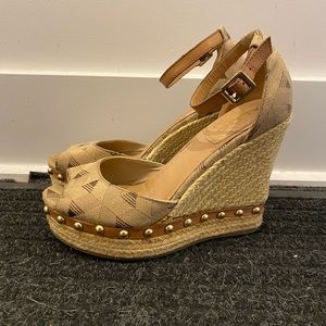 Aldo wedges